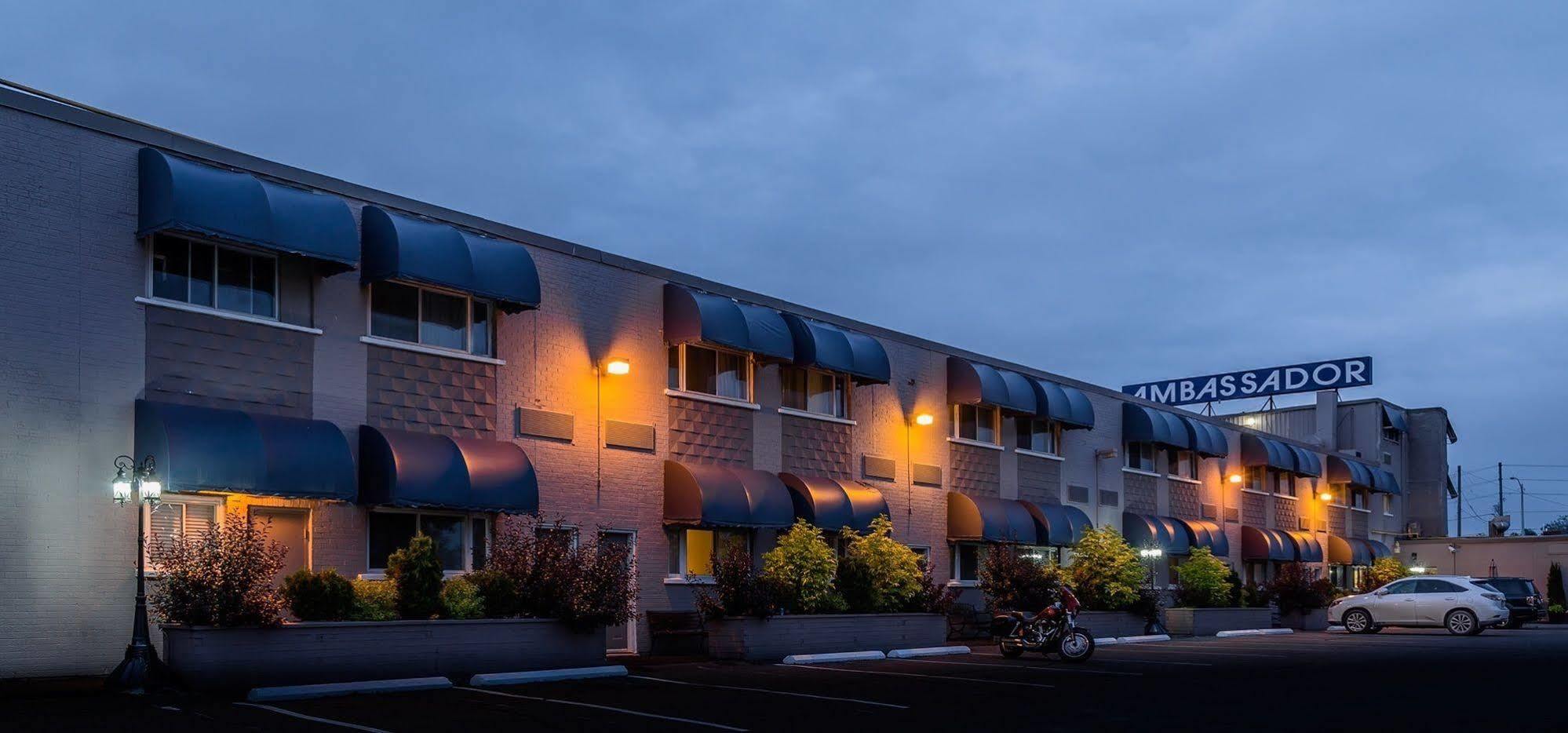Ambassador Hotel Sudbury Exterior foto